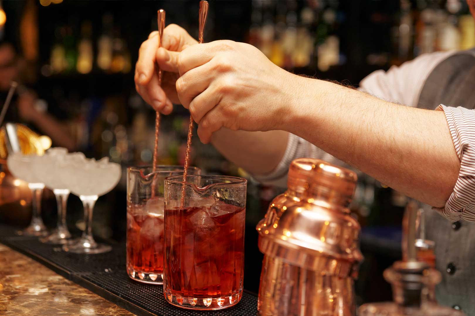 Risultato immagini per cocktail bar