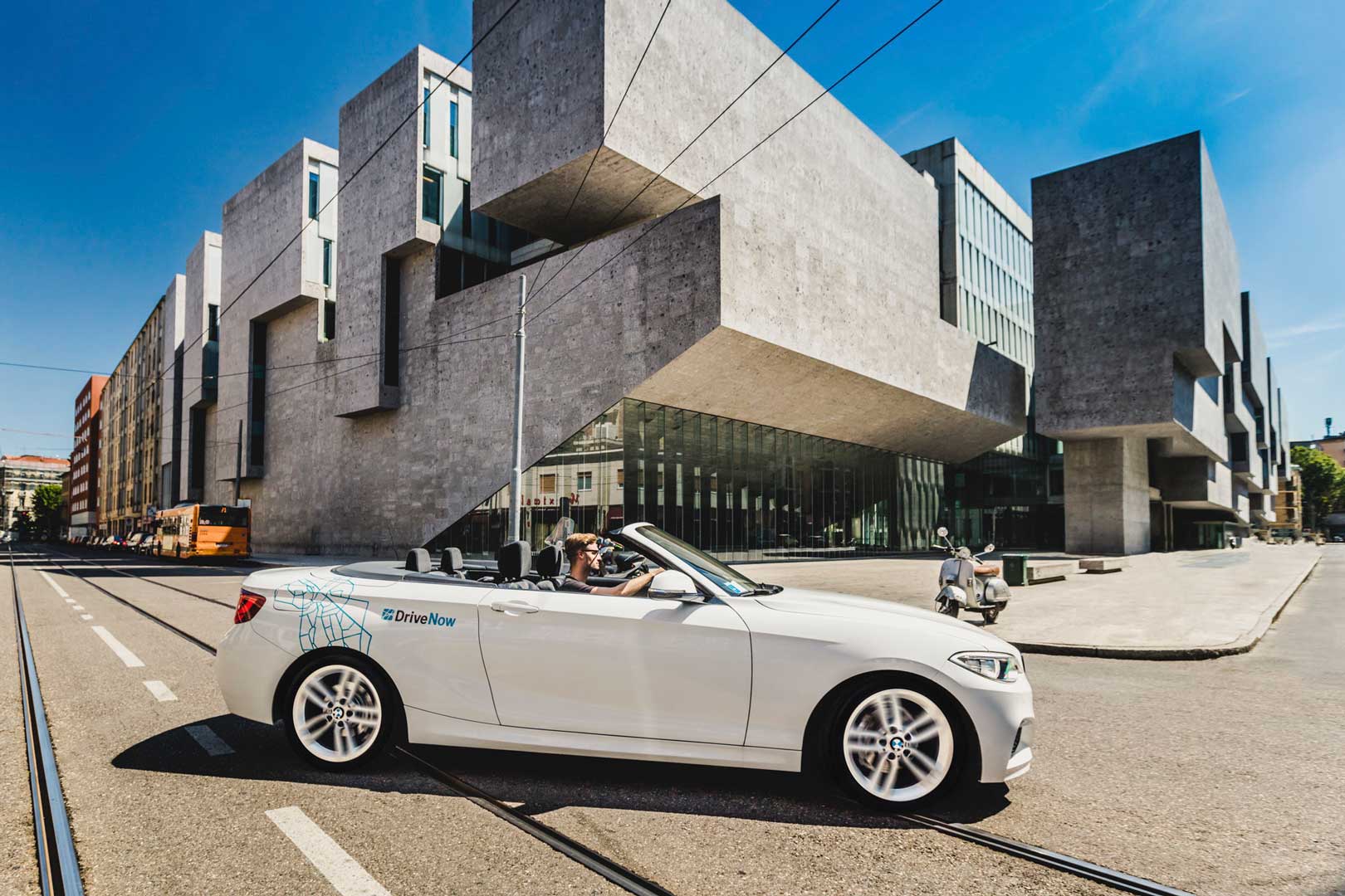 DriveNow: BMW and Mini car sharing comes to Milan