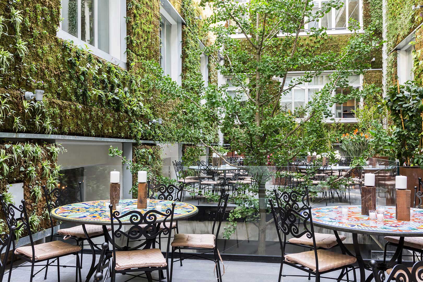 The 10 Best Restaurants With Open Courtyards In Milan